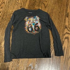 California vintage dark gray boys long sleeve tee shirt.  Size 2.
